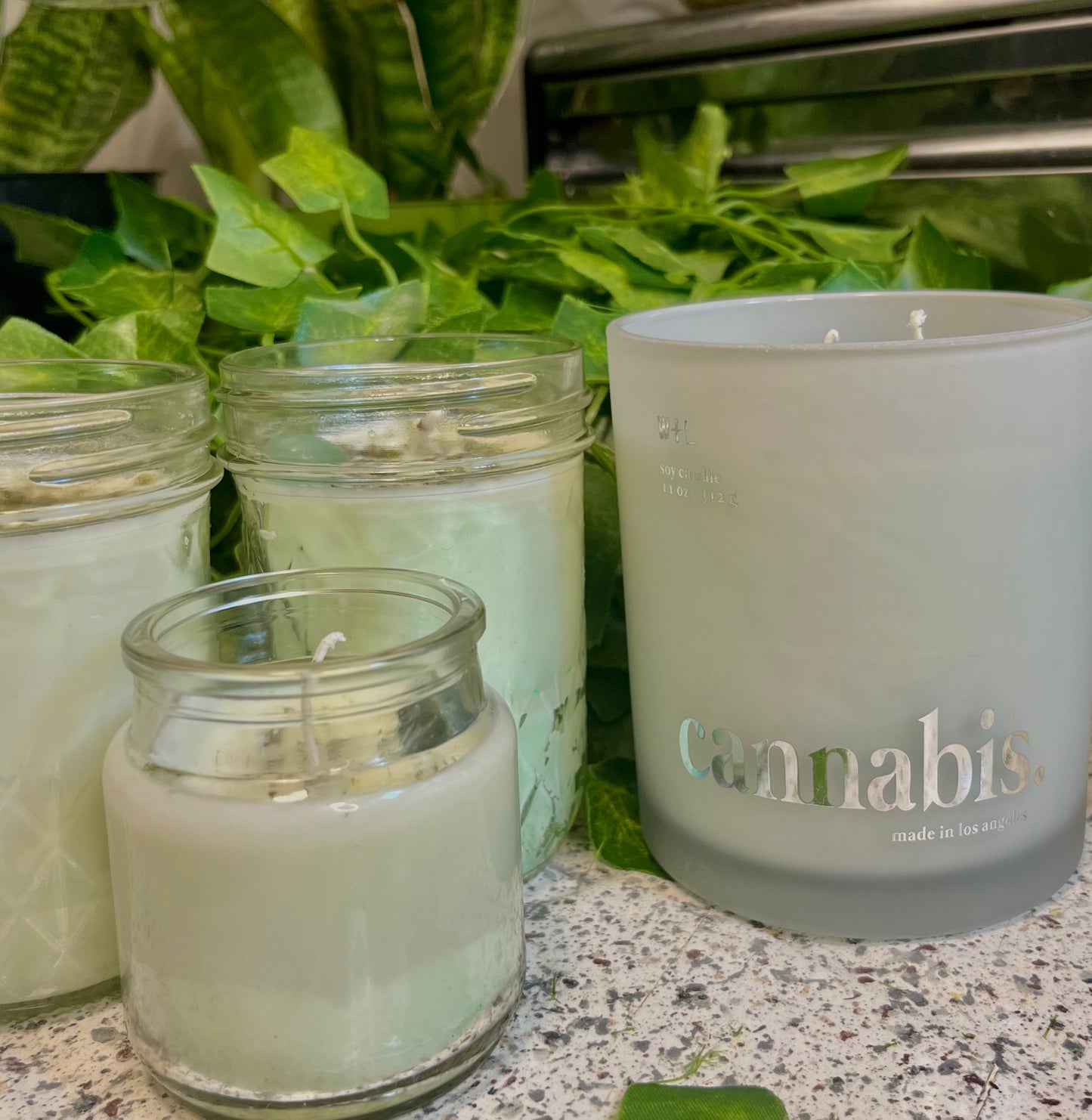 Cannabis Healing Candle π
