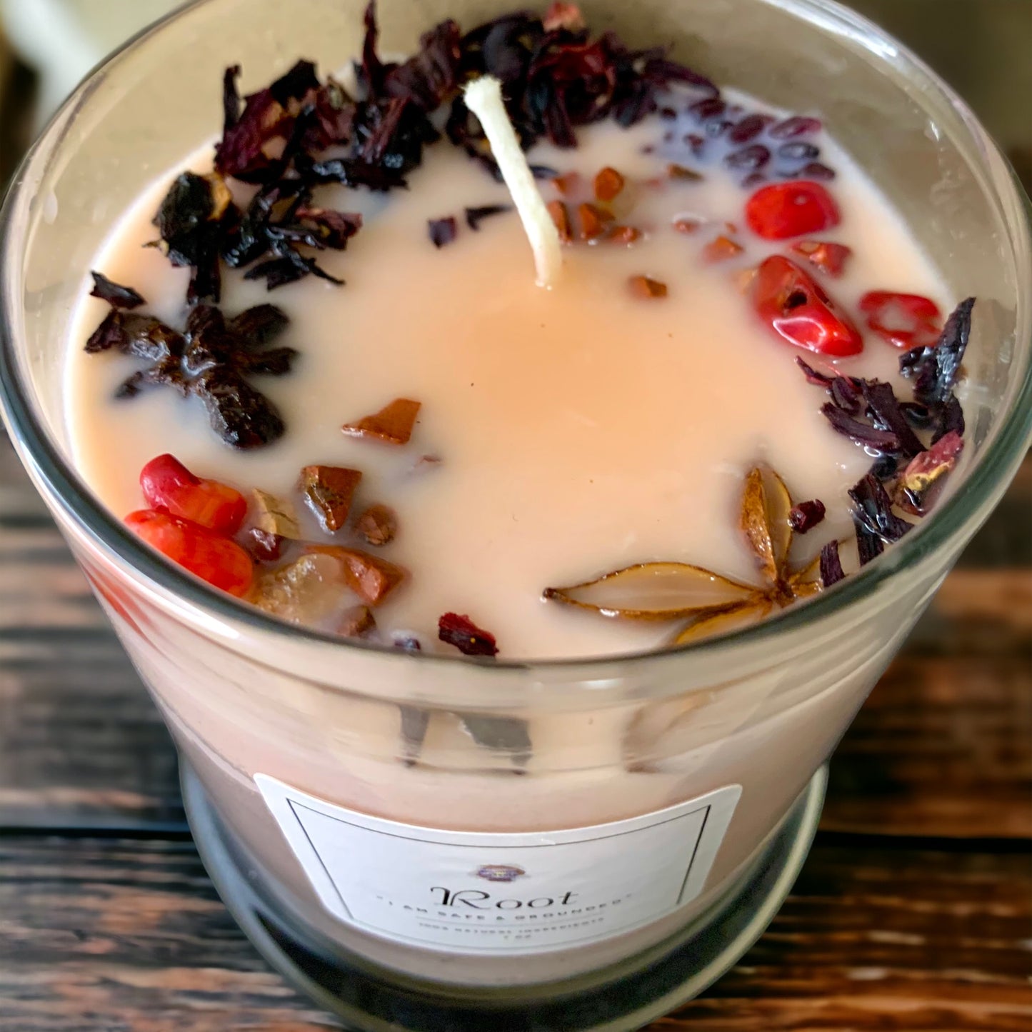 ROOT CHAKRA HEALING CANDLE đ´