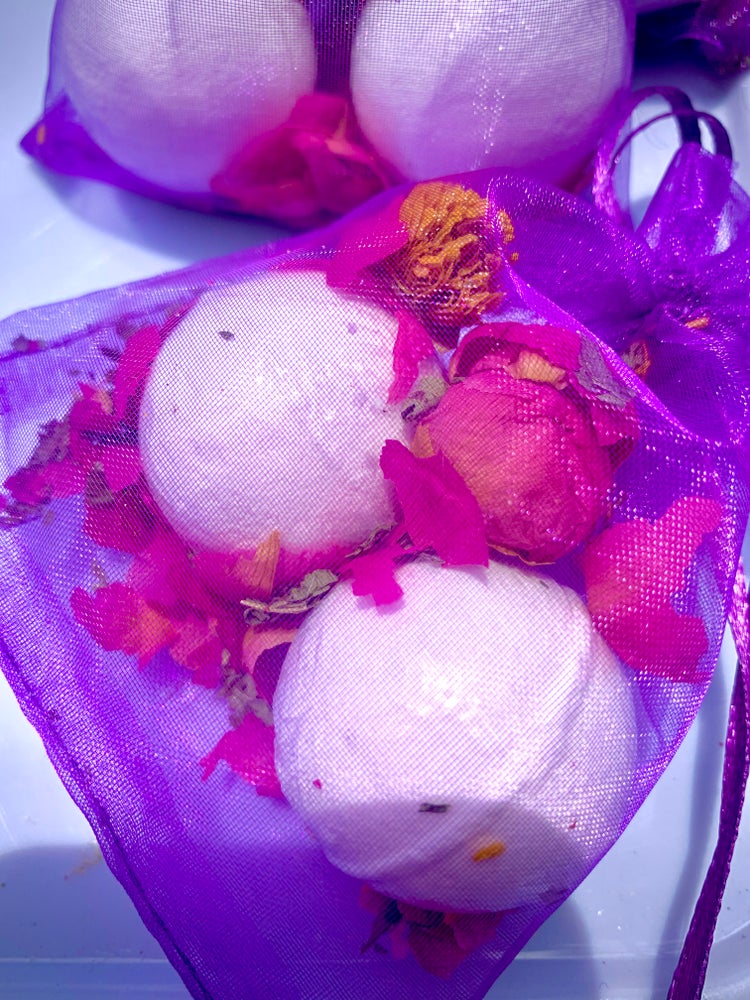 HERBAL BATH BOMBS